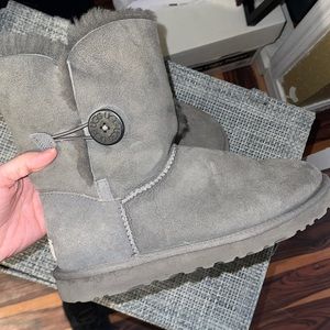 Ugg Mini Bailey Boots